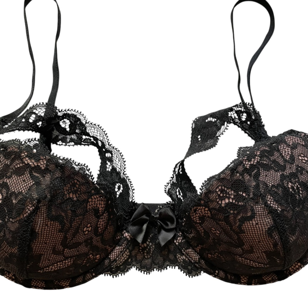 Adore Me Lace Molded Bra 30DD